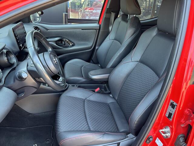 Toyota YARIS 1.5 Hybrid Launch Edition Camera I Carplay I All seasonbanden