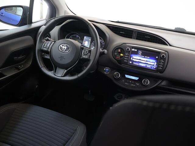 Toyota YARIS 1.5 Hybrid Dynamic | LED | Automaat | Navigatie | Climate Control | Camera | DAB | Cruise Control | Lichtmetalen velgen |