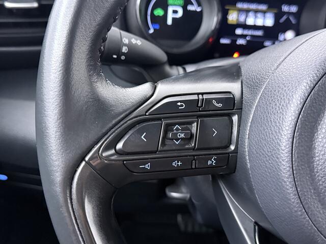 Toyota YARIS 1.5 Hybrid Executive | Bi-Tone | Half Leder |
