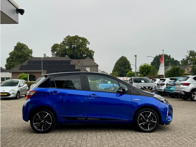 Toyota YARIS 1.5 Hybrid Bi-Tone Navi Camera Cruise NL auto