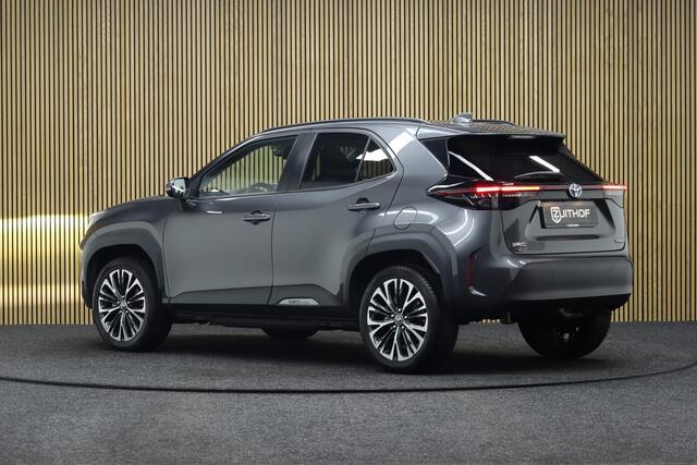Toyota YARIS Cross 1.5 Hybrid Executive JBL Audio | Panoramadak | Adaptive-cruise | Camera | Clima | Navigatie | Head-up Display | Parkeersensoren V+A | Apple Carplay & Android Auto | Stoel & Stuurverwarming | Keyless | Dodehoekdetectie