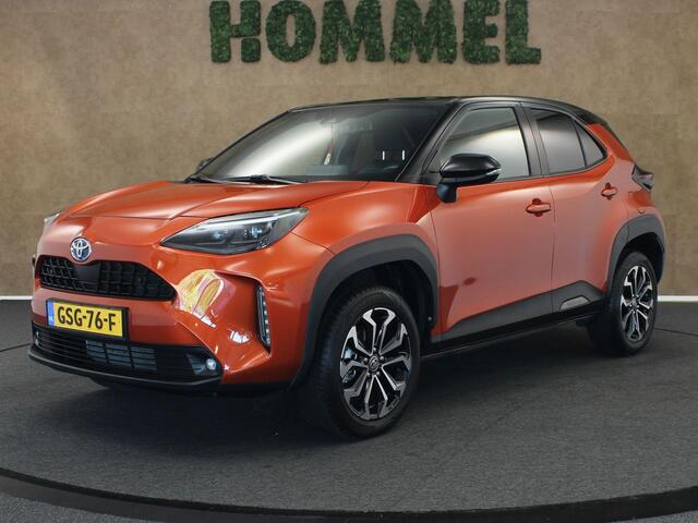Toyota YARIS Cross 1.5 Hybrid Spicy Edition - DODEHOEK DETECTIE - PARKEERSENSOREN VOOR/ ACHTER - DRAADLOZE TELEFOONLADER - NAVIGATIE - TWON TONE LAK - 4 SEIZOENENBANDEN VREDESTEIN - KEYLESS ENTRY/ START - STOELVERWARMING - STUURVERWARMING - VOORRUITVERWARMING BIJ RUIT