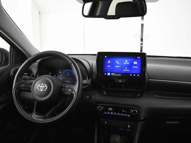 Toyota YARIS 1.5 Hybrid 115 Style | PDC V+A | BSM | Stuur en Stoelverwarming