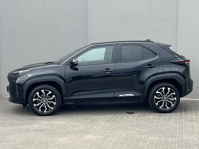 Toyota YARIS Cross 1.5 Hybrid 115 Dynamic / Comfort Pack / Dealer onderhouden / Stuur- en stoelverwarming / Camera / Navigatie (via) Apple Carplay Android / 17"LM wielen /