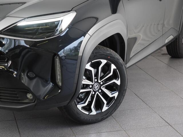 Toyota YARIS Cross 1.5 Hybrid 115 Dynamic + Winterpakket | Stuurwiel- En Stoelverwarming | Botsherkenning | Grootlichtassistent | Apple CarPlay/ Android Auto