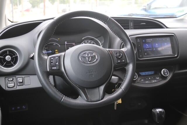 Toyota YARIS 1.5 Hybrid Y20 Automaat, Stoelverwarming, Carplay, Camera