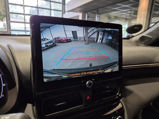 Toyota YARIS Cross 1.5 Hybrid 115 Dynamic Carplay-Android / Trekhaak / Camera / Verw. stuur-stoelen /