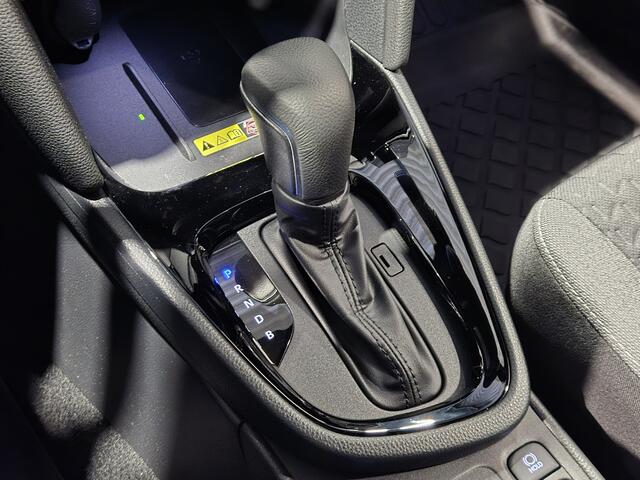 Toyota YARIS Cross 1.5 Hybrid 115 Dynamic Carplay-Android / Trekhaak / Camera / Verw. stuur-stoelen /