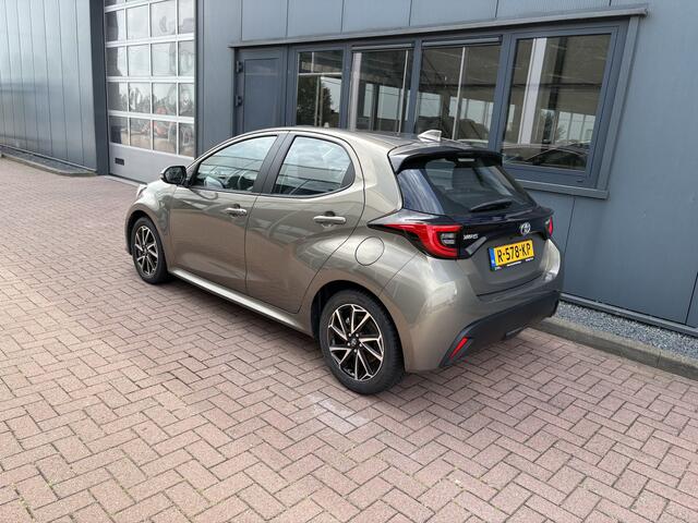 Toyota YARIS 1.5 Hybrid Dynamic 5-drs. ADAPT.CRUISE/CAMERA/NAVI/CARPLAY/LED