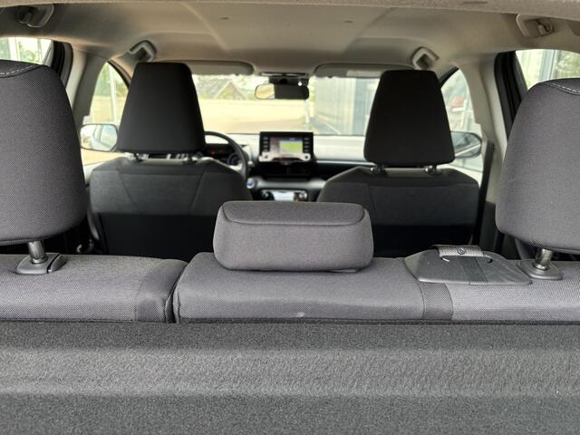 Toyota YARIS 1.5 Hybrid Dynamic 5-drs. ADAPT.CRUISE/CAMERA/NAVI/CARPLAY/LED