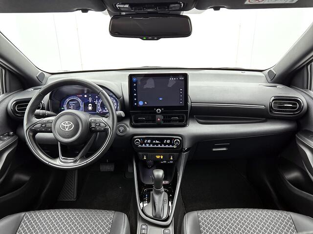 Toyota YARIS 1.5 Hybrid 130 Executive | Stoel en stuurwielverwarming | Lederen bekleding |