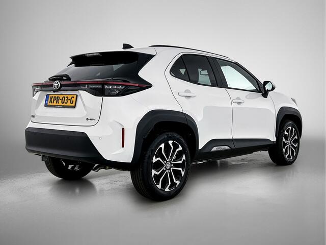 Toyota YARIS Cross 1.5 Hybrid 130 Dynamic | BTW Voertuig | Stoelverwarming | Parkeersensoren |
