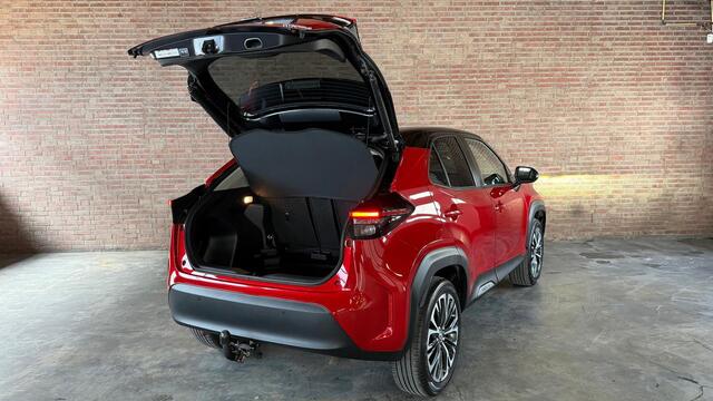 Toyota YARIS Cross 1.5 Hybrid Adventure Pano / HUD / 360 Camera / Trekhaak