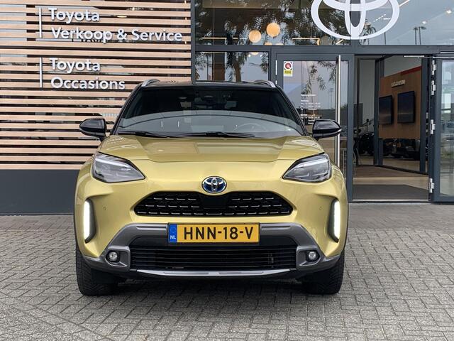 Toyota YARIS Cross 1.5 Hybrid Adventure | Navigatie | Camera | Adaptieve Cruise Control | Climate Control | Stuurwiel en Stoel Verwarming | Elektrische Achterklep | LM-velgen |