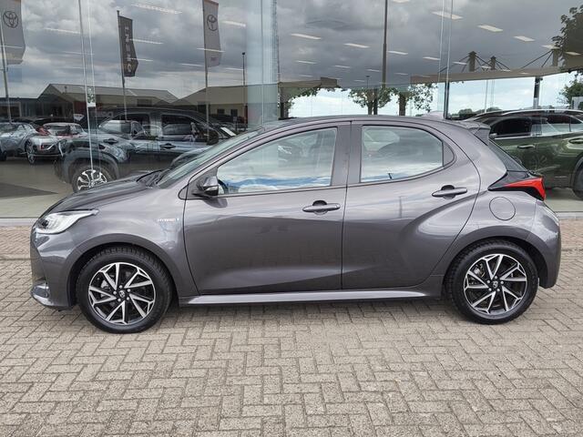 Toyota YARIS 1.5 Hybrid Dynamic | Trekhaak Afn. | All Seasons | Navi | Keyless Entry & Star