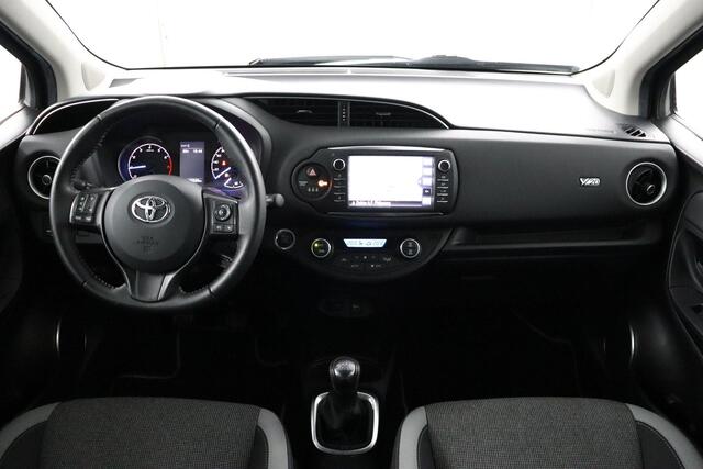 Toyota YARIS 1.0 VVT-i Y20 | Cruise control | Navigatie | Lichtmetalen velgen |