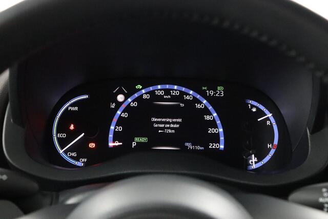 Toyota YARIS Cross 1.5 Hybrid Executive | Parkeer sensoren Stoelverwarming | Apple carplay & Android auto |