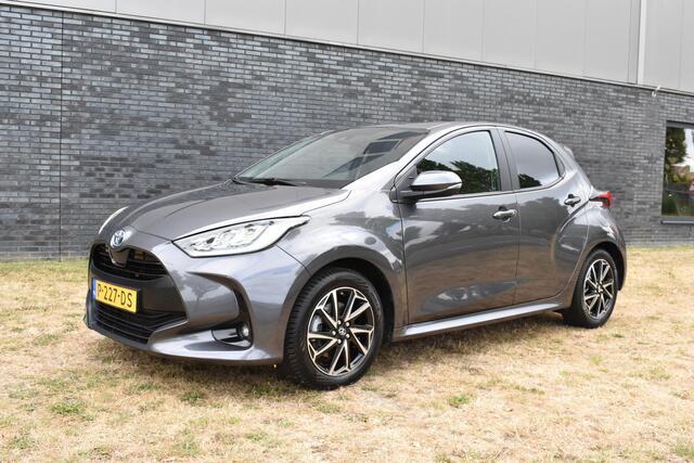 Toyota YARIS 1.5 Hybrid Dynamic Navigatie btw auto