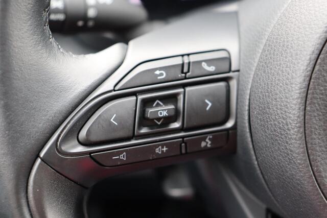 Toyota YARIS 1.5 Hybrid 115 First Edition, Apple Carplay, ,Lendensteun verstellen, Adaptieve Cruise Control