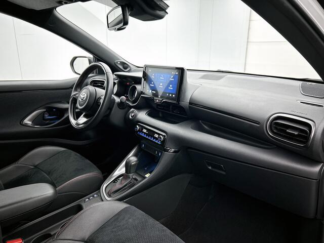 Toyota YARIS 1.5 Hybrid GR Sport Limited | Dealer onderhouden | JBL | dodehoek detectie | Stoelverwarming | Apple CarPlay/Android Auto | Draadloze telefoonlader | Climate Control |