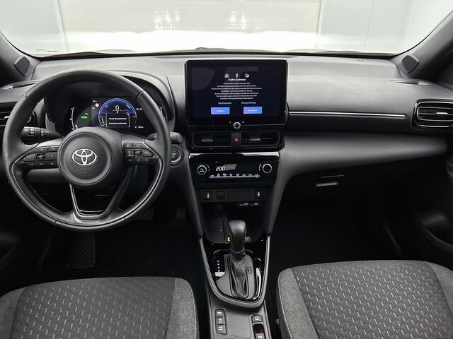Toyota YARIS Cross 1.5 Hybrid 115 First Edition + | BTW voertuig | Stuur+stoelverwarming | Draadloze telefoonlader | Apple CarPlay/Android Auto | Cruise Control Adaptive | Climate Control | Achteruitrijcamera |