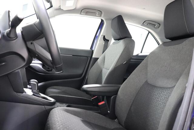 Toyota YARIS Cross 1.5 Hybrid Dynamic Limited, Blind Spot, Sensoren, Trekhaak, Apple Carplay / Android Auto, Camera!