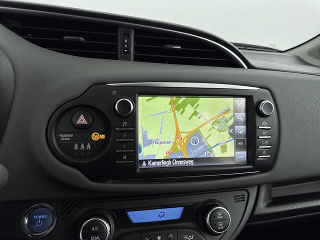 Toyota YARIS 1.5 Hybrid Energy | Dealer onderhouden | Trekhaak afneembaar | Navigatie | Climate Control | Achteruitrijcamera |