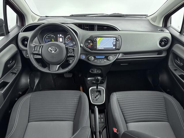 Toyota YARIS 1.5 Hybrid Dynamic | Dealer onderhouden | 1e eigenaar | Navigatie | Climate Control | Cruise Control | Achteruitrijcamera | DAB | Bluetooth |