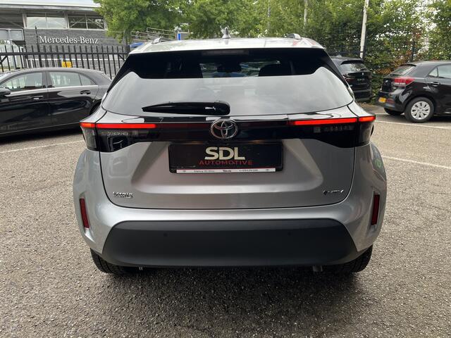 Toyota YARIS Cross 1.5 Hybrid 115 First Edition // ADAPT. CRUISE // KEYLESS // APPLE-ANDROID AUTO // CAMERA+SENSOREN // STOELVERWARMING //