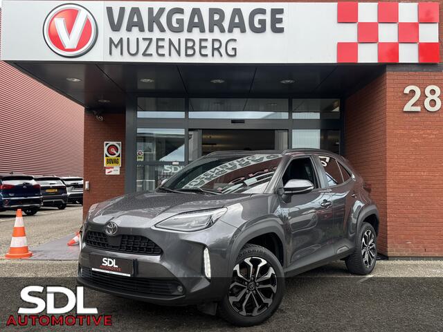 Toyota YARIS Cross 1.5 Hybrid 115 First Edition // ADAPT. CRUISE // KEYLESS // APPLE-ANDROID AUTO // CAMERA+SENSOREN // STOEL + STUUR VERWARMING //