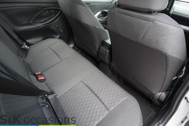 Toyota YARIS 1.5 Hybrid 115 Business 10j Garantie