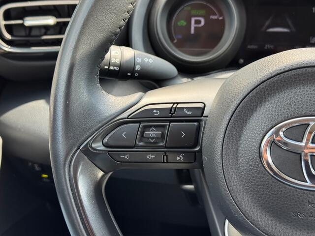 Toyota YARIS 1.5 Hybrid Comfort- Navi - camera - all season