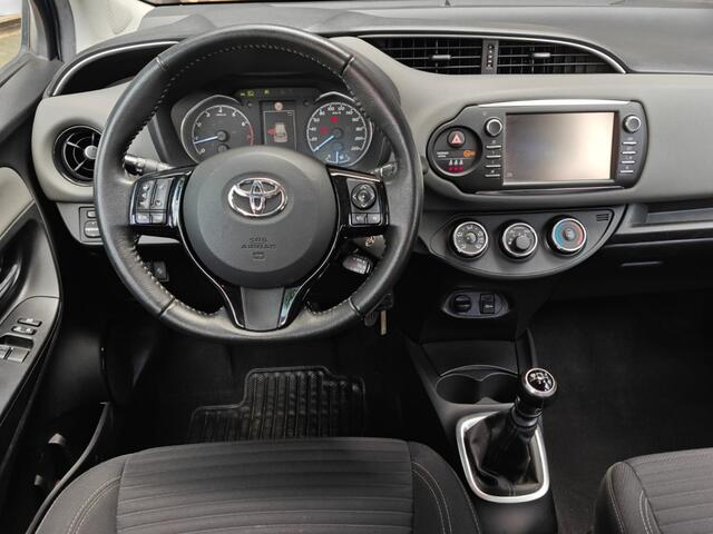 Toyota YARIS 1.5 VVT-i Des. CAMERA / TREKHAAK / LANE ASSIST