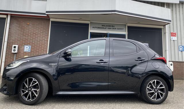 Toyota YARIS 1.5 Hybrid Style / Apple Carplay & Android / Camera / Clima / Stoelverwarming
