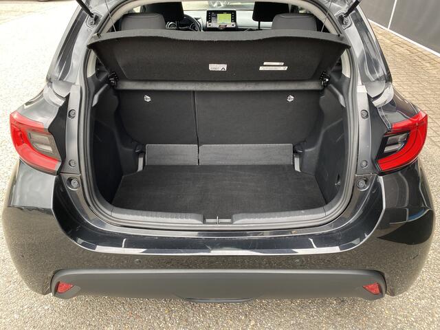 Toyota YARIS 1.5 Hybrid Style / Apple Carplay & Android / Camera / Clima / Stoelverwarming
