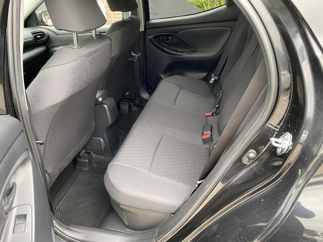 Toyota YARIS 1.5 Hybrid Style / Apple Carplay & Android / Camera / Clima / Stoelverwarming