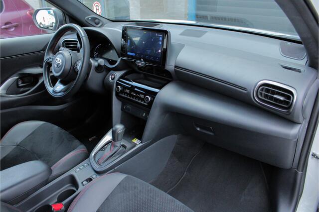 Toyota YARIS Cross 1.5 Hybrid GR Sport |nieuw onderhoud|JBL|elekt klep|stoelverwarming|HUD|