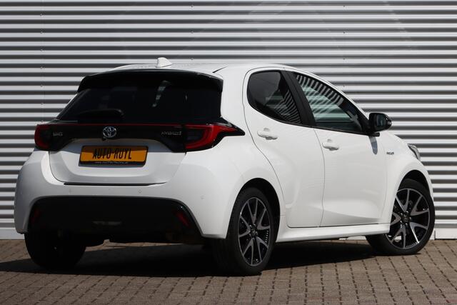 Toyota YARIS 1.5 Hybrid Executive JBL / Head-Up