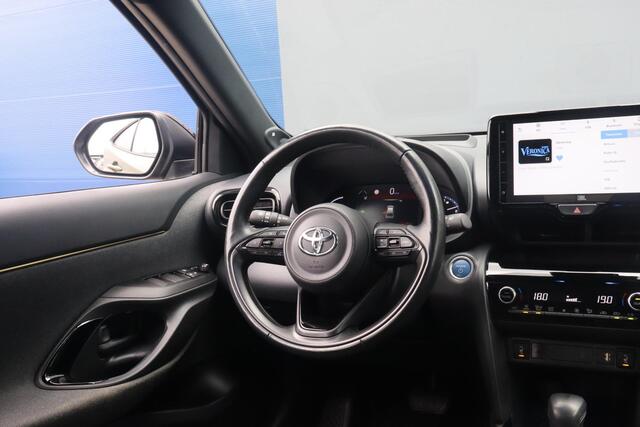 Toyota YARIS Cross 1.5 Hybrid Adventure | NL auto | Nieuwprijs ¤37.339,- Afneembare Trekhaak | Stoelverwarming | 40.128Km | Electrische Achterklep | 2022