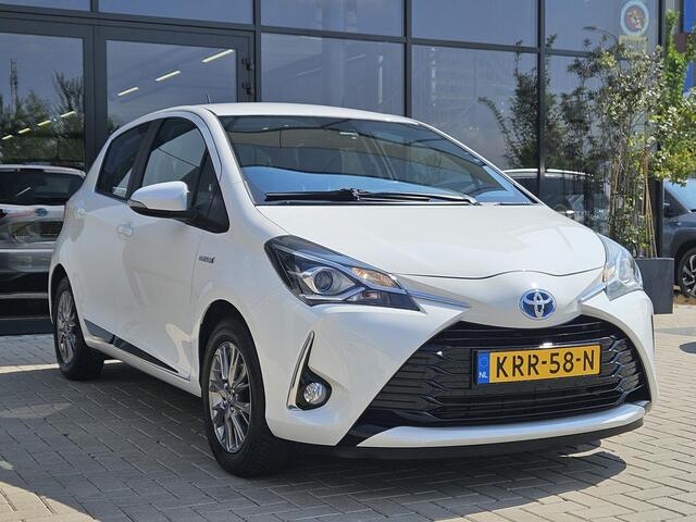 Toyota YARIS 1.5 Hybrid Design ECC Camera LM