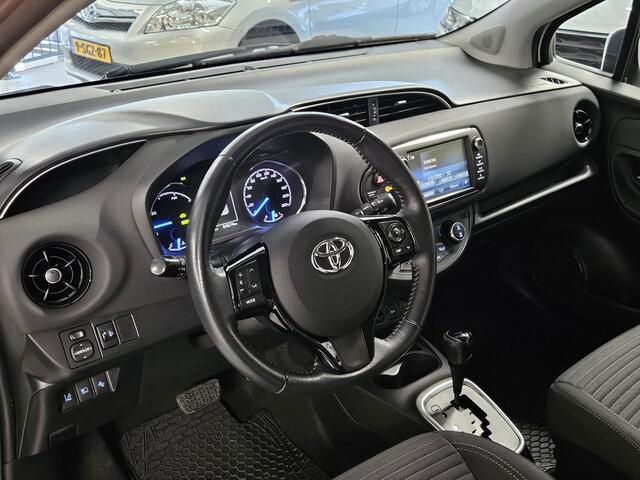 Toyota YARIS 1.5 Hybrid Design ECC Camera LM
