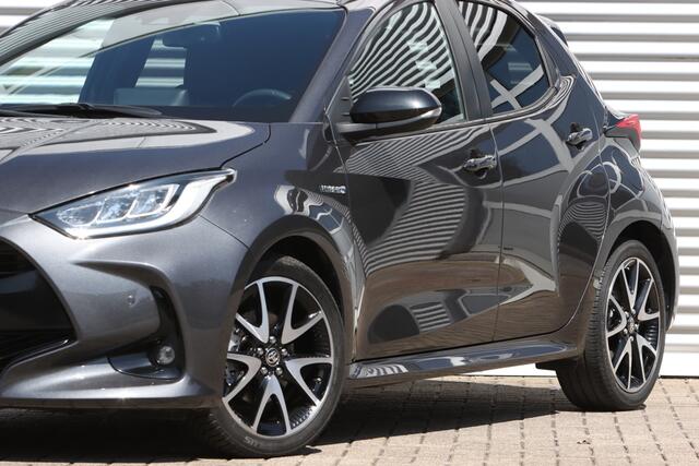 Toyota YARIS 1.5 Hybrid Executive JBL / Head-Up