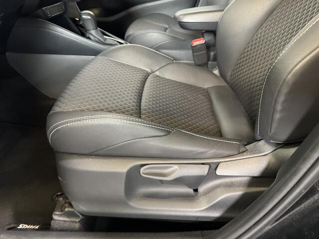Toyota YARIS 1.5 Hybrid Executive | Parkeersensoren voor - en achter | Lederen bekleding |
