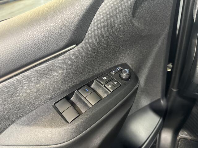 Toyota YARIS 1.5 Hybrid Executive | Parkeersensoren voor - en achter | Lederen bekleding |