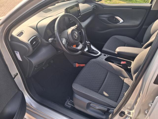 Toyota YARIS 1.5 Hyb. Comfort