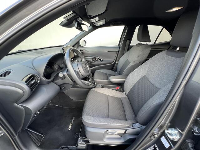 Toyota YARIS Cross 1.5 Hybrid 115 Dynamic / Dealer onderhouden / 10 jaar garantie mogelijk / Comfort Pack / Navigatie via abbo of Apple Carplay Android / Stuur-, stoel- en voorruitverwarming / Climate Control / 17" LM wielen /