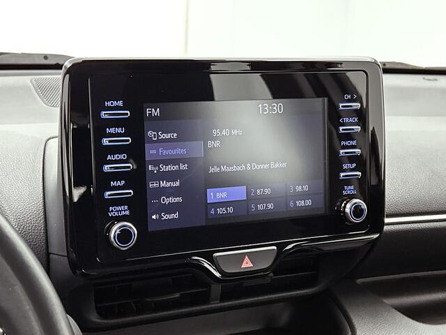 Toyota YARIS 1.5 Hybrid Business Plus | BTW voertuig | Dealer Onderhouden | 1e Eigenaar | Navigatie | Apple CarPlay/Android Auto | Climate Control | Cruise Control Adaptive |