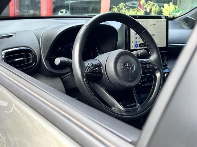 Toyota YARIS Cross 1.5 Hybrid 130 Dynamic | CarPlay | Stoel- en Stuurverw. | 17'' Lmv