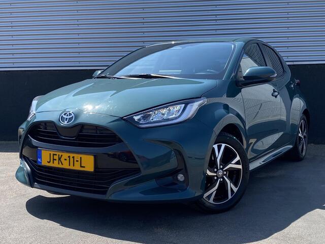 Toyota YARIS 1.5 Hybrid 115 Dynamic COMFORT PACK, Stoel- en stuurverwarming, dodehoek detectie, parkeersensoren, navigatie Apple CarPlay/Android Auto, camera, draadloze telefoonlader