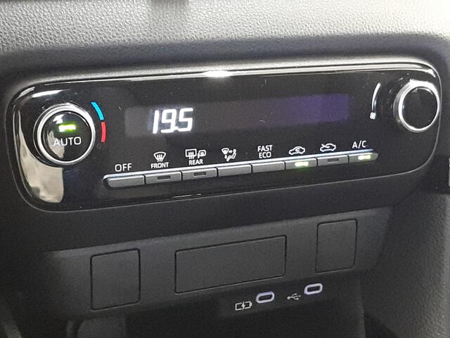Toyota YARIS 1.5 Hybrid 115 Dynamic | Apple CarPlay/Android Auto | Achteruitrijcamera | LM Velgen | Climate Control | Cruise Control Adaptive |